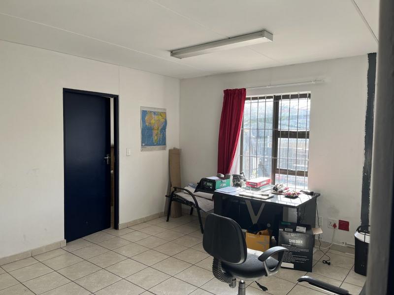 To Let commercial Property for Rent in Killarney Gardens Western Cape